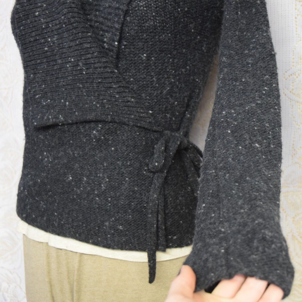Great Plains Women Sz L Fits a Medium Wrap Ballet Sweater Knit Wool Angora Blend - Picture 3 of 8